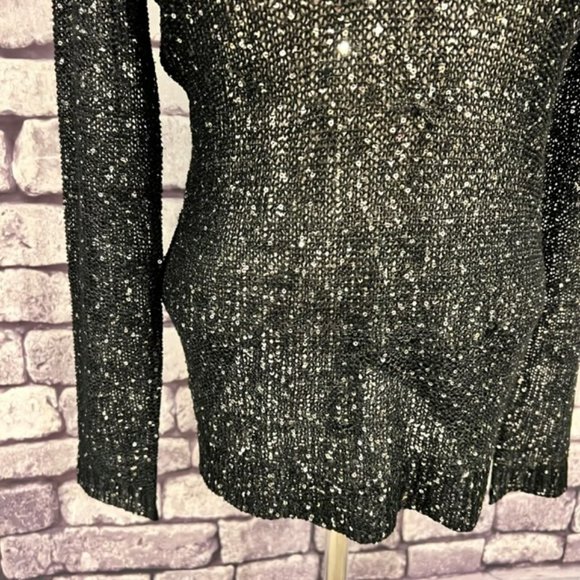 Questions Pullover V-Neck Black W/ Sequins Pullover Sweater Size M - Picture 3 of 9